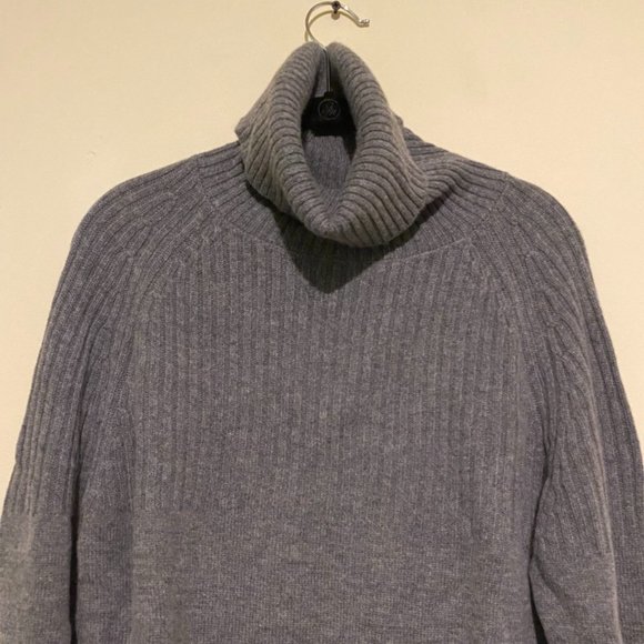 Pura Cashmere Stone Grey Turtleneck Sweater Size Medium NWT - Picture 2 of 9